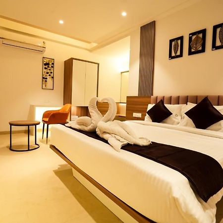 Hotel Veesons Executive Solapur Exterior foto